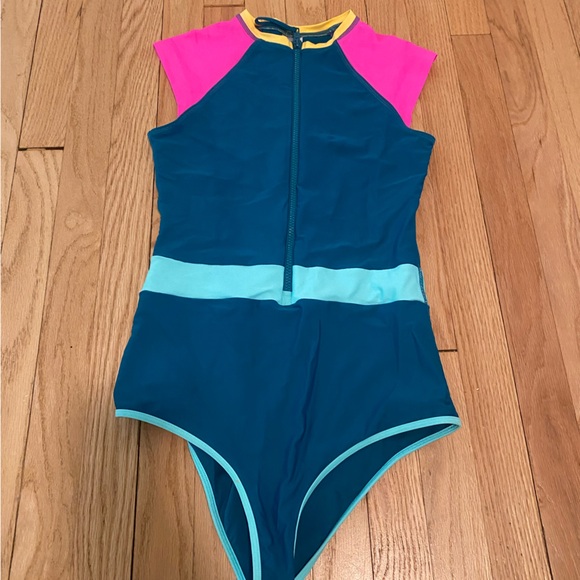 Bodyglove Vibration stand up swimsuit in kingfisher - Picture 2 of 3